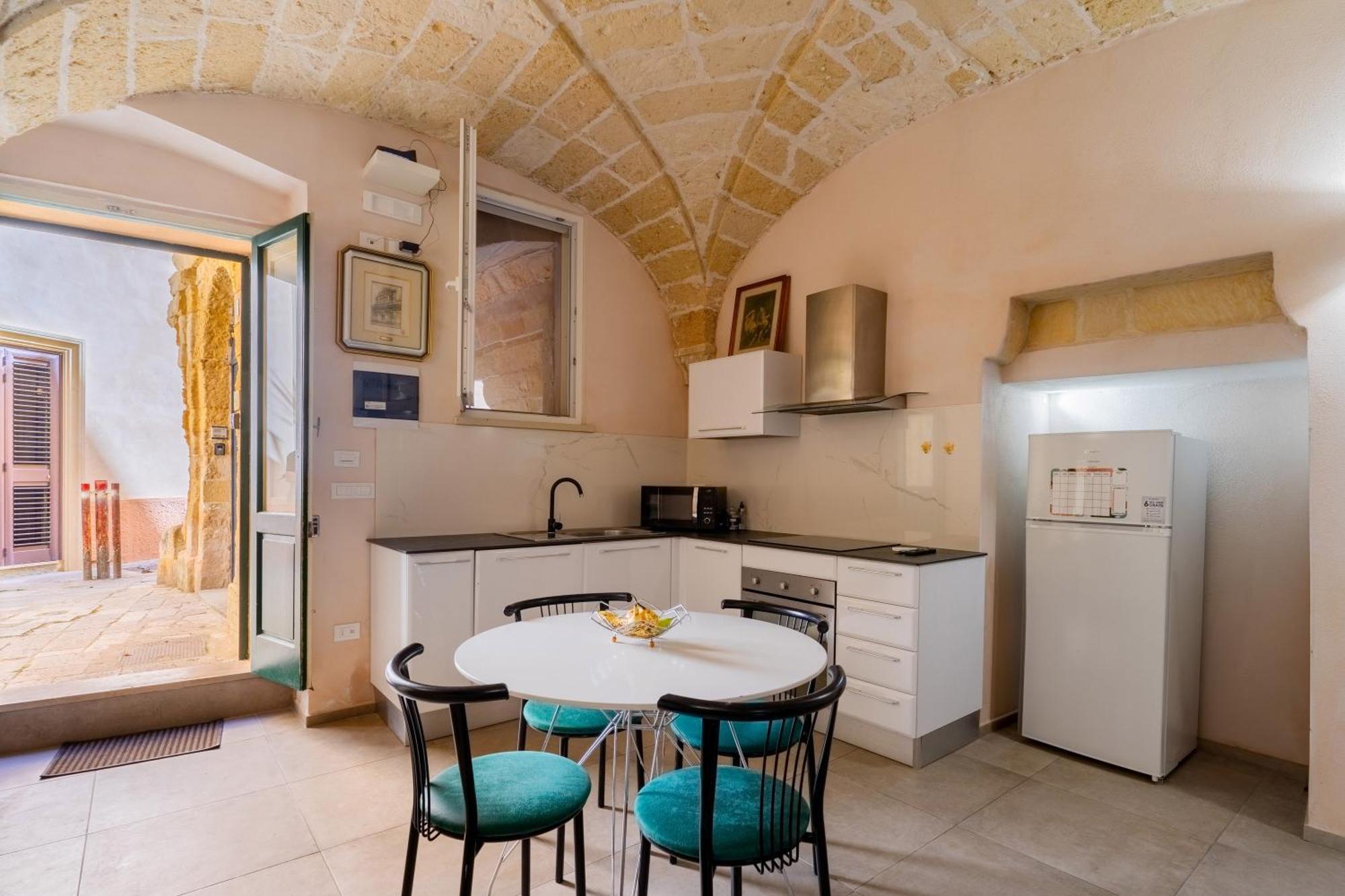 Vico5 Apartment Lecce Exterior foto